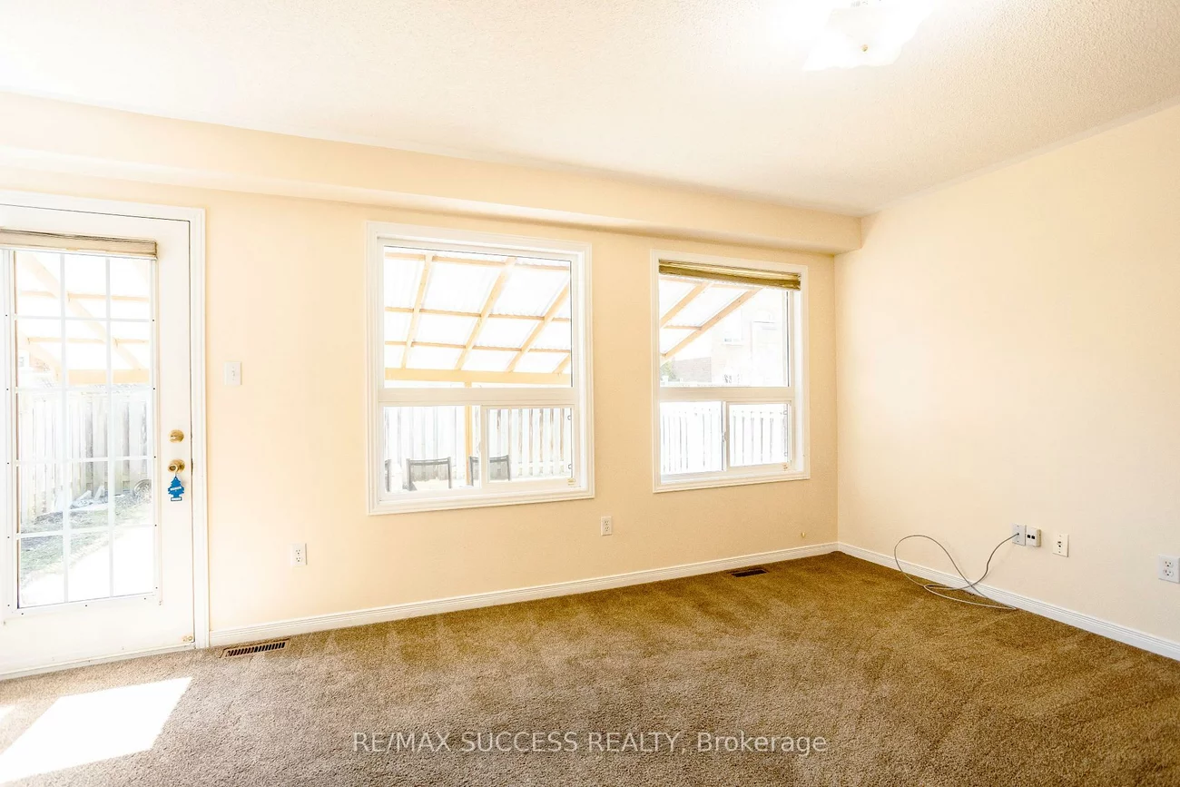 384, Flagstone, Woodland Hill, Newmarket