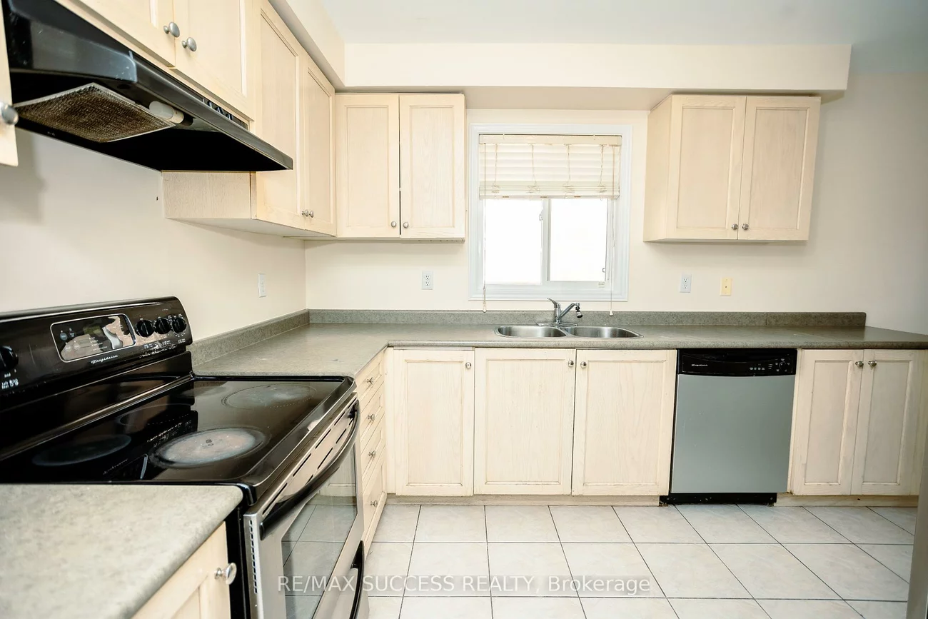 384, Flagstone, Woodland Hill, Newmarket