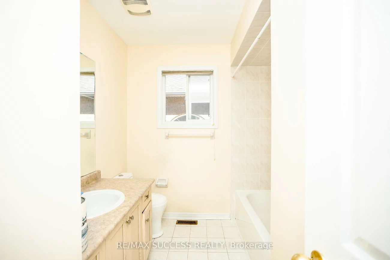 384, Flagstone, Woodland Hill, Newmarket