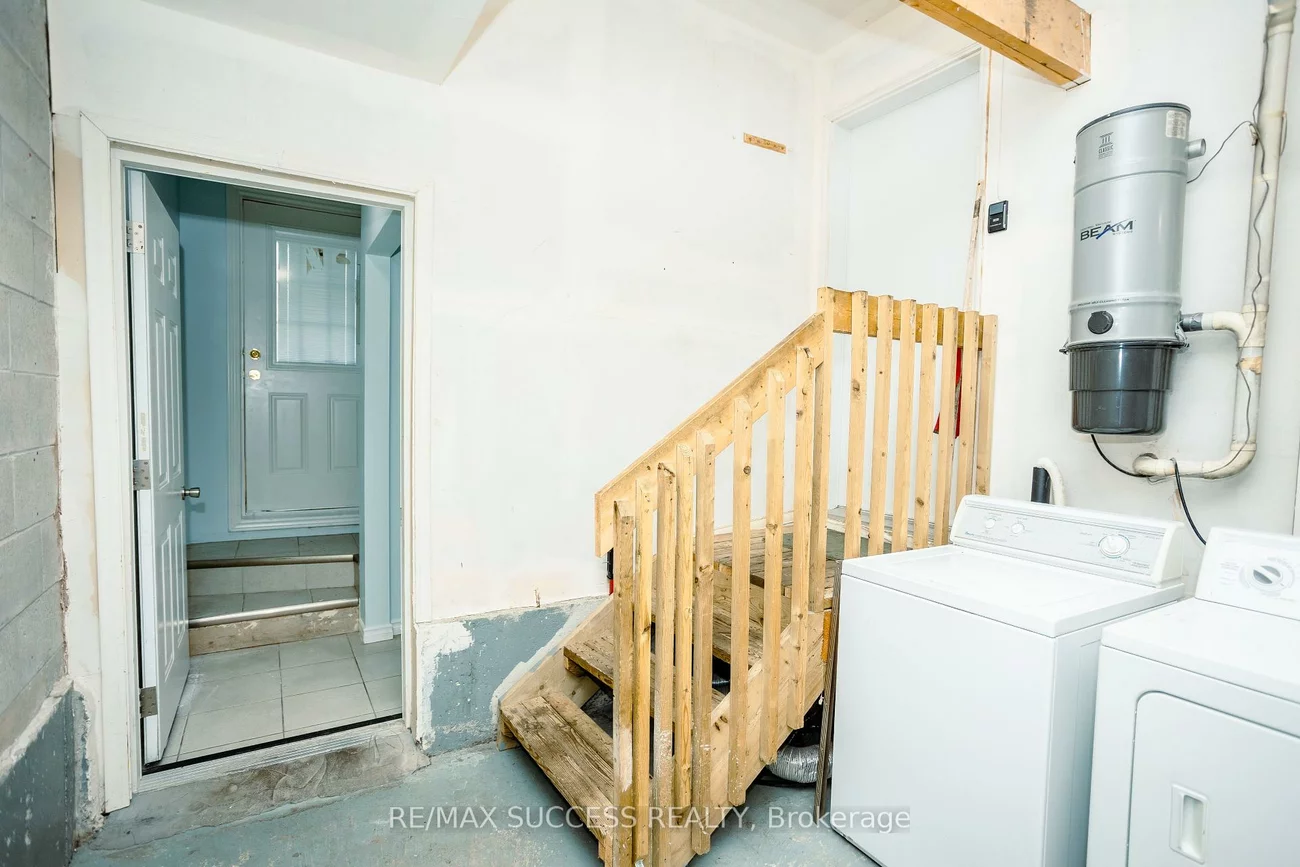 384, Flagstone, Woodland Hill, Newmarket