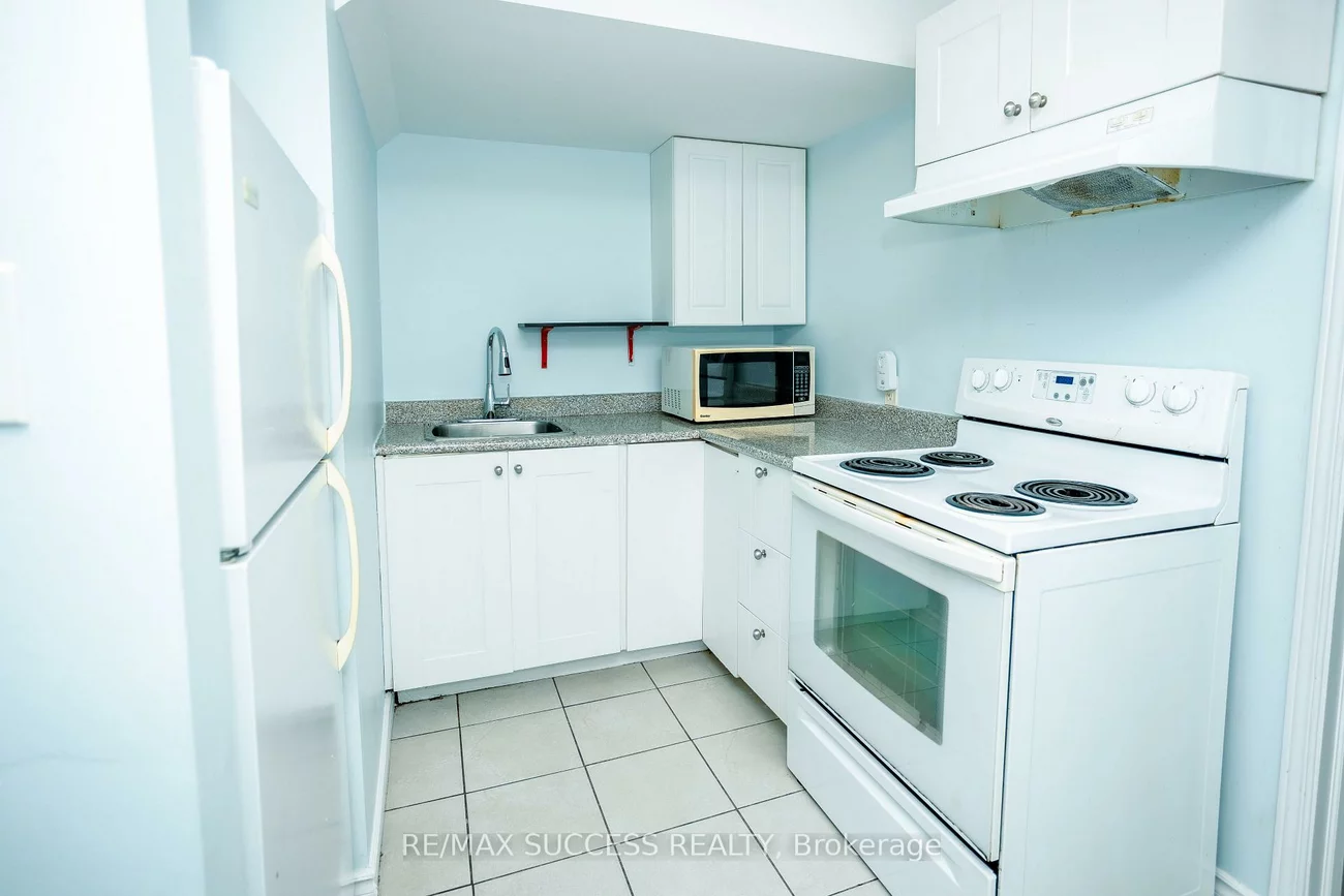 384, Flagstone, Woodland Hill, Newmarket
