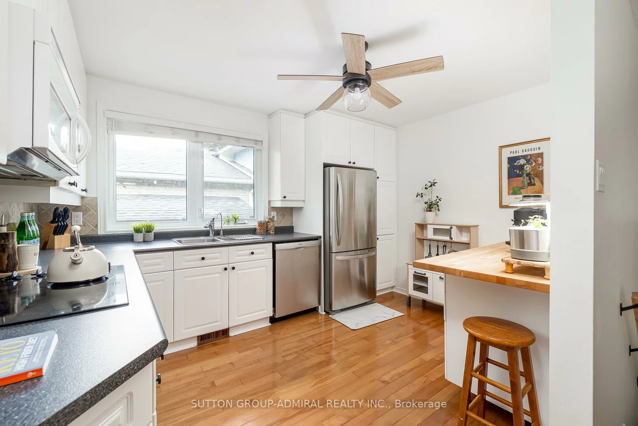 216, Robinson, Central Newmarket, Newmarket