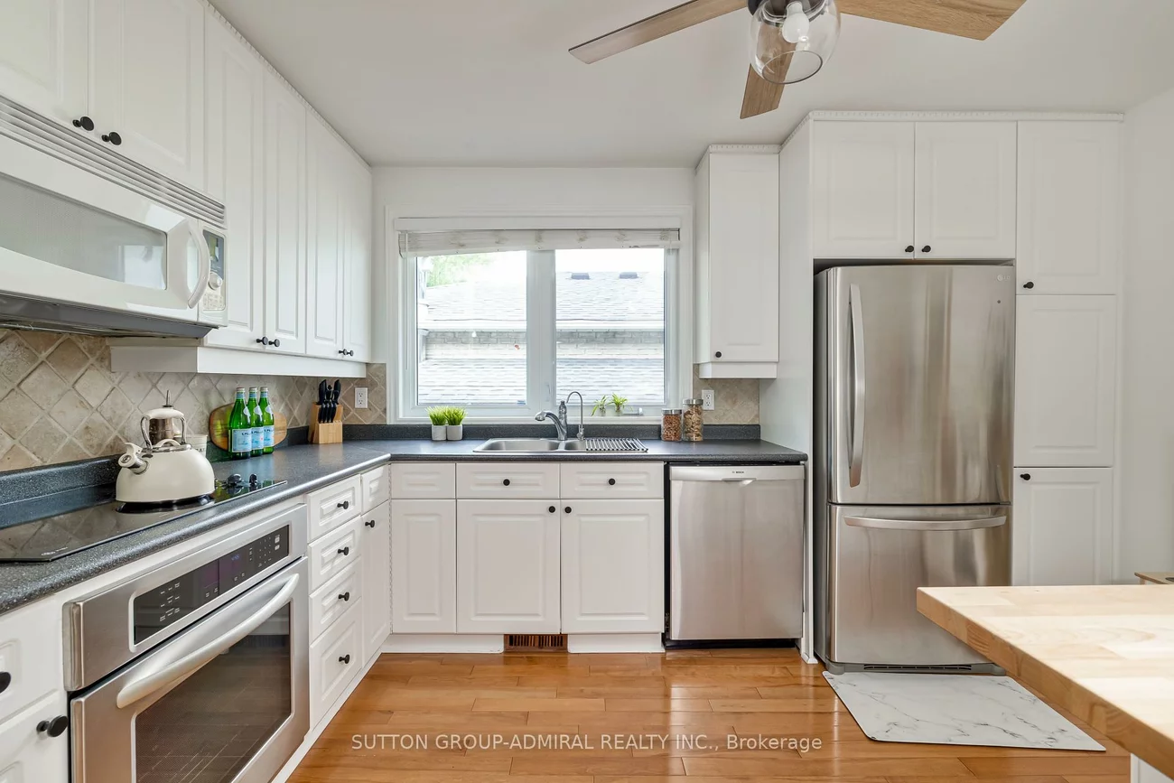216, Robinson, Central Newmarket, Newmarket