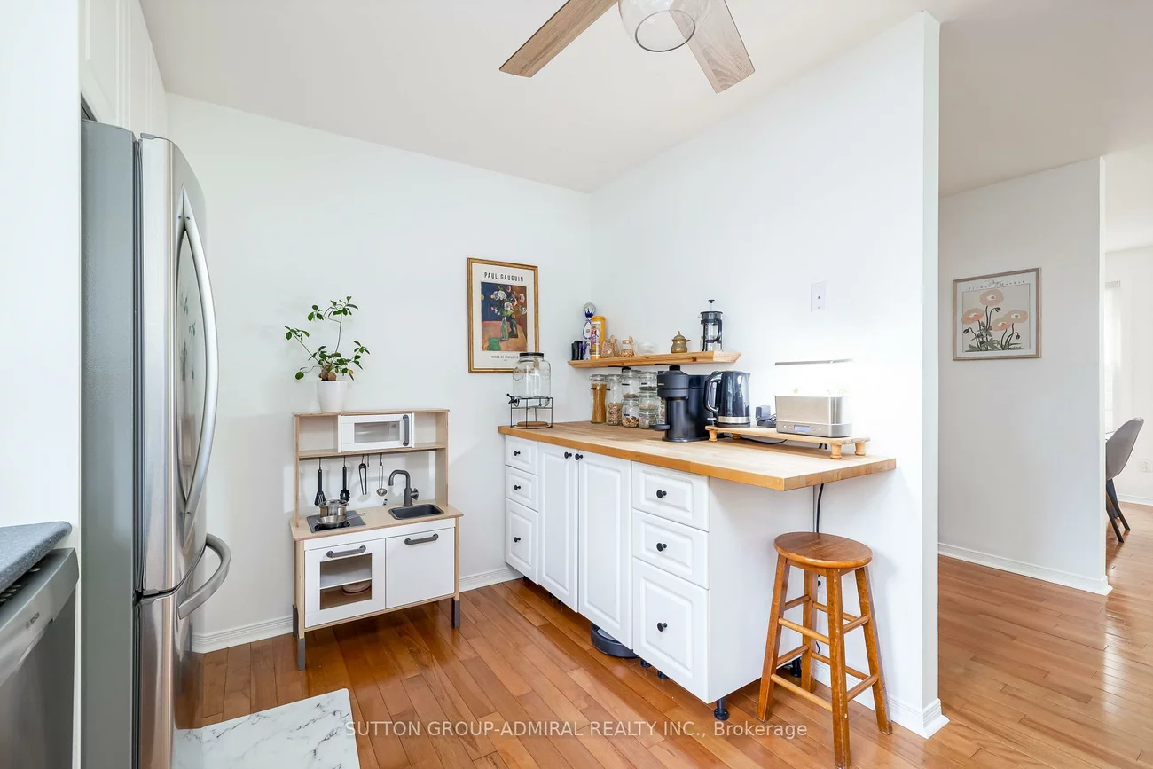 216, Robinson, Central Newmarket, Newmarket