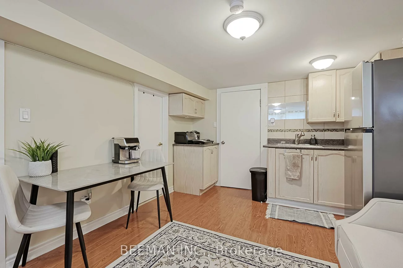 277, Silverbirch, Bristol-London, Newmarket