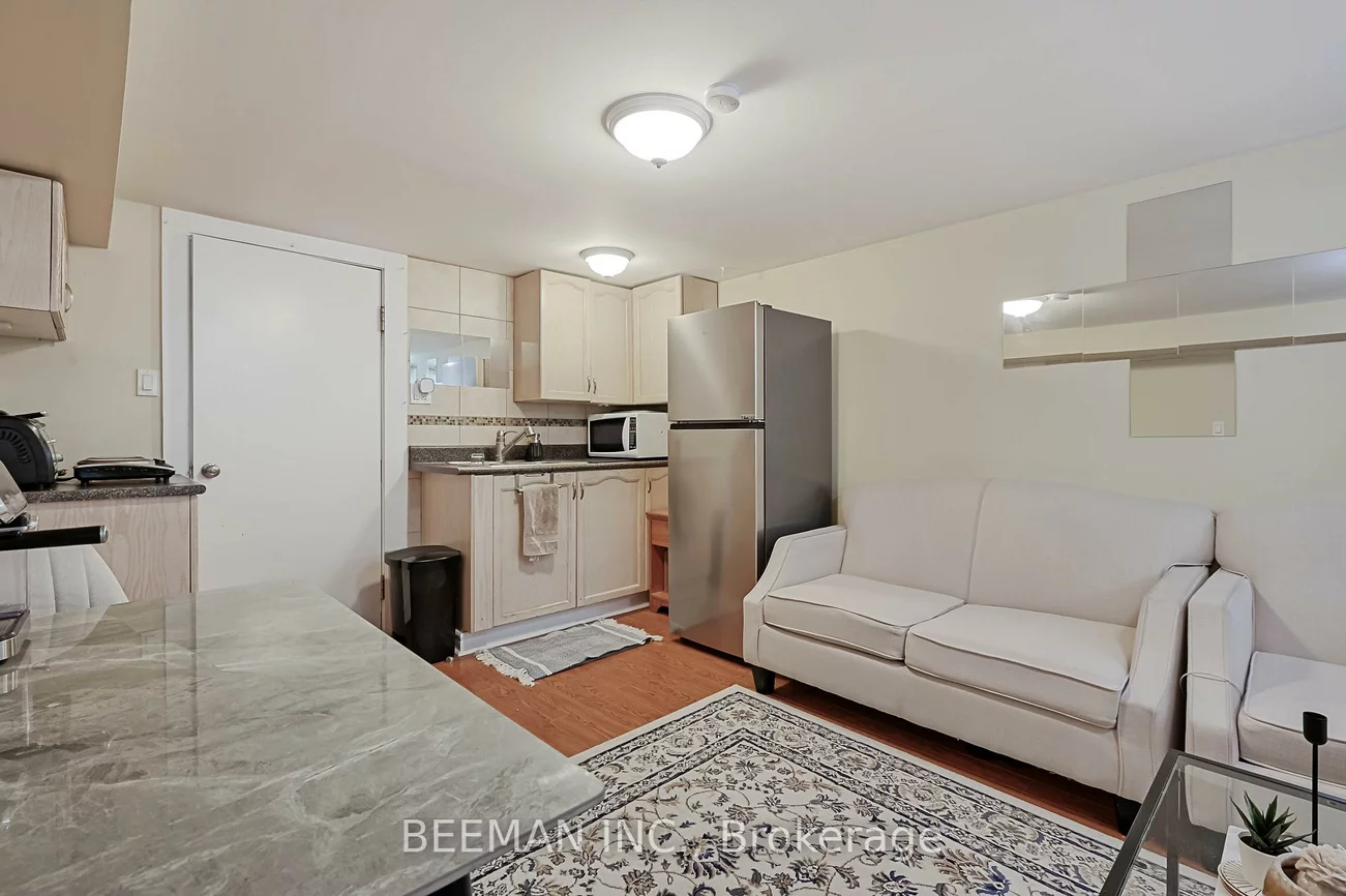 277, Silverbirch, Bristol-London, Newmarket