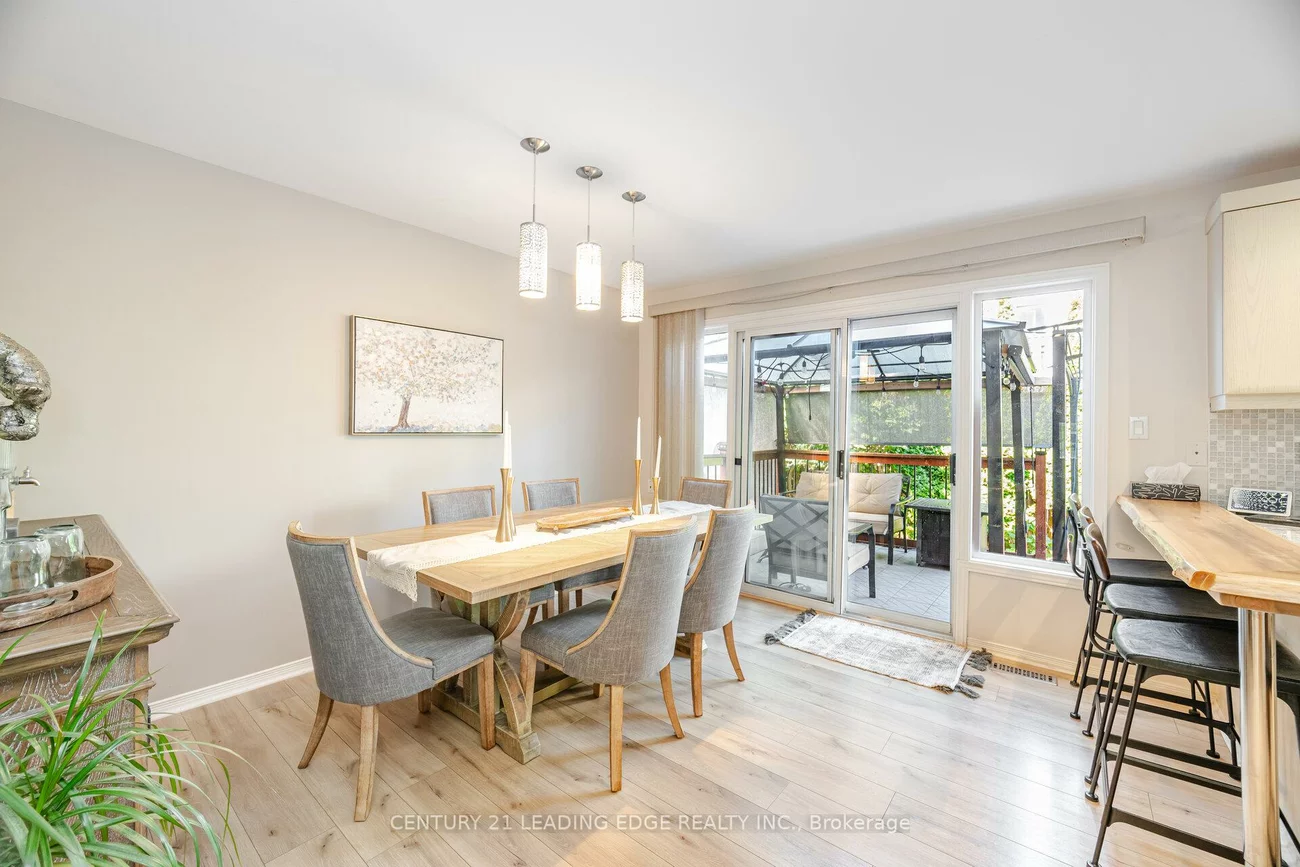 344, Marble, Woodland Hill, Newmarket