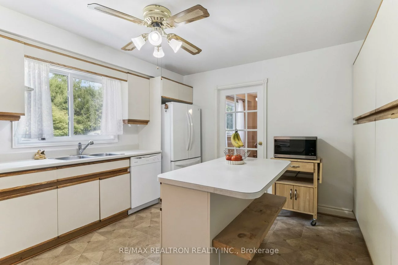 40, Manning, Gorham-College Manor, Newmarket