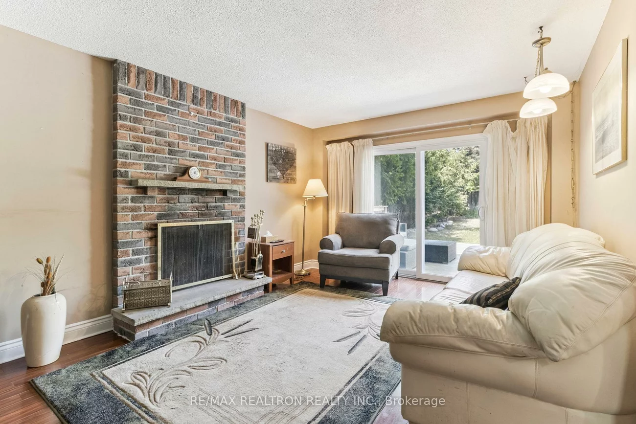 40, Manning, Gorham-College Manor, Newmarket