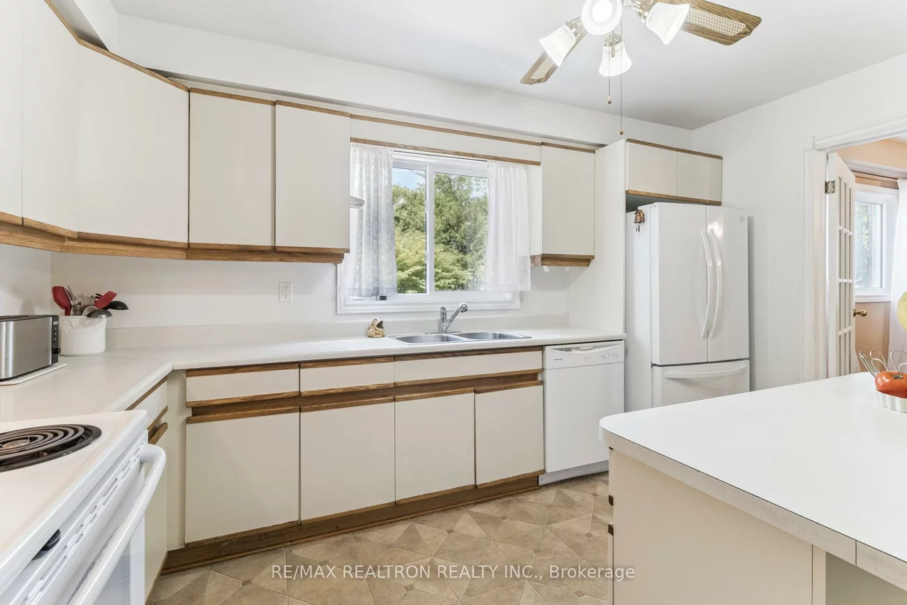 40, Manning, Gorham-College Manor, Newmarket