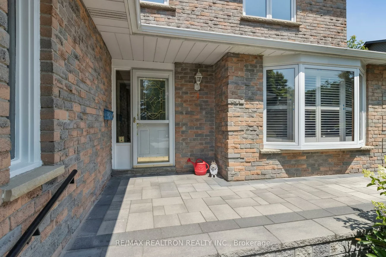 40, Manning, Gorham-College Manor, Newmarket