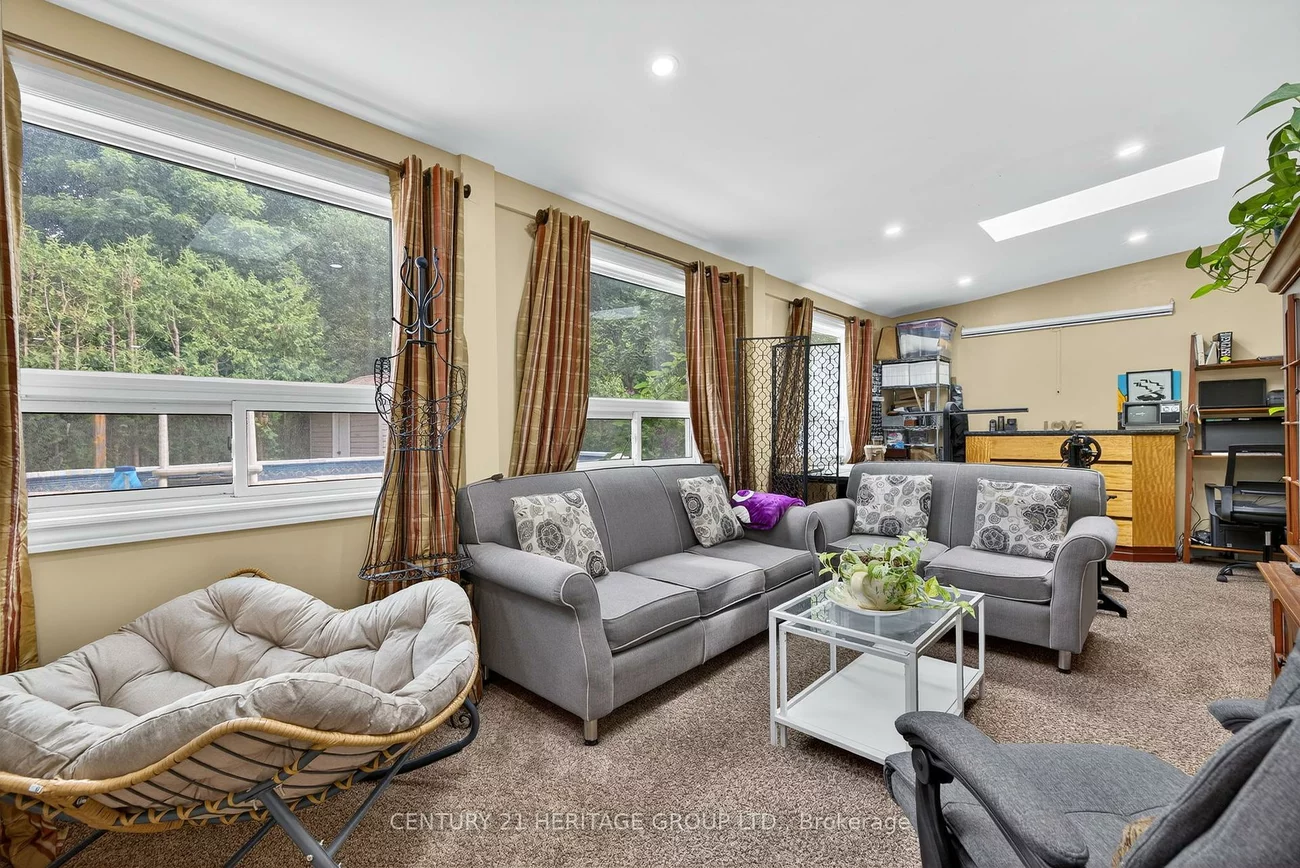 33, London, Bristol-London, Newmarket