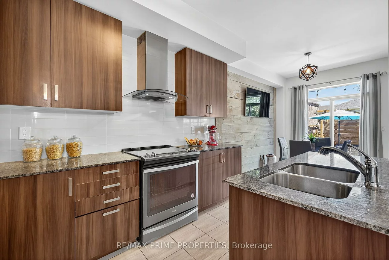 110, Maguire, Glenway Estates, Newmarket