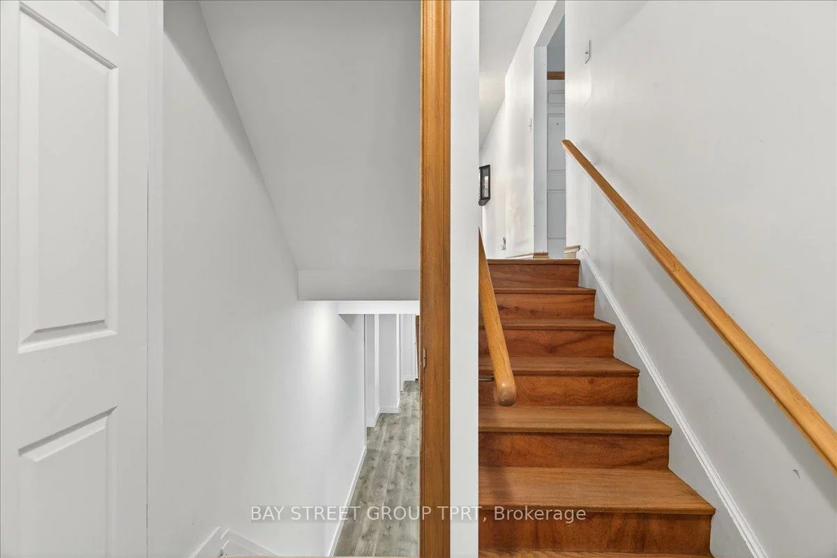 16, Belfry, Huron Heights-Leslie Valley, Newmarket
