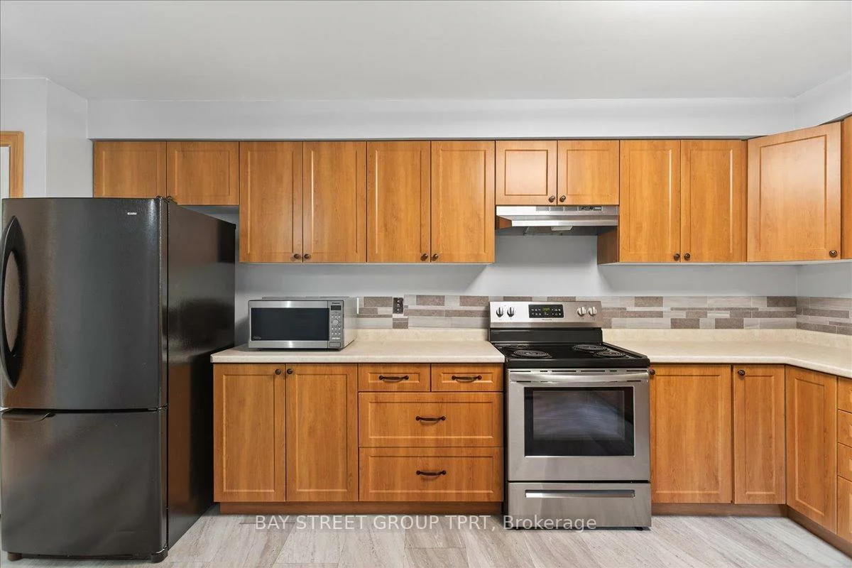16, Belfry, Huron Heights-Leslie Valley, Newmarket