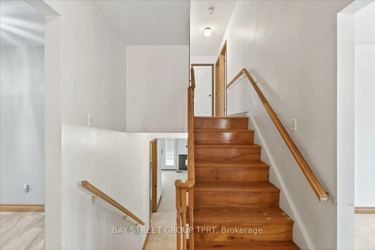 16, Belfry, Huron Heights-Leslie Valley, Newmarket