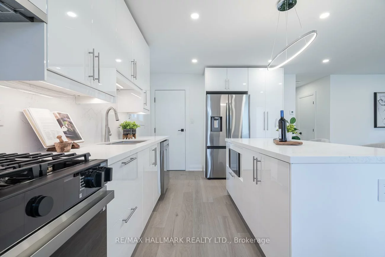 106, Woodpark, Huron Heights-Leslie Valley, Newmarket