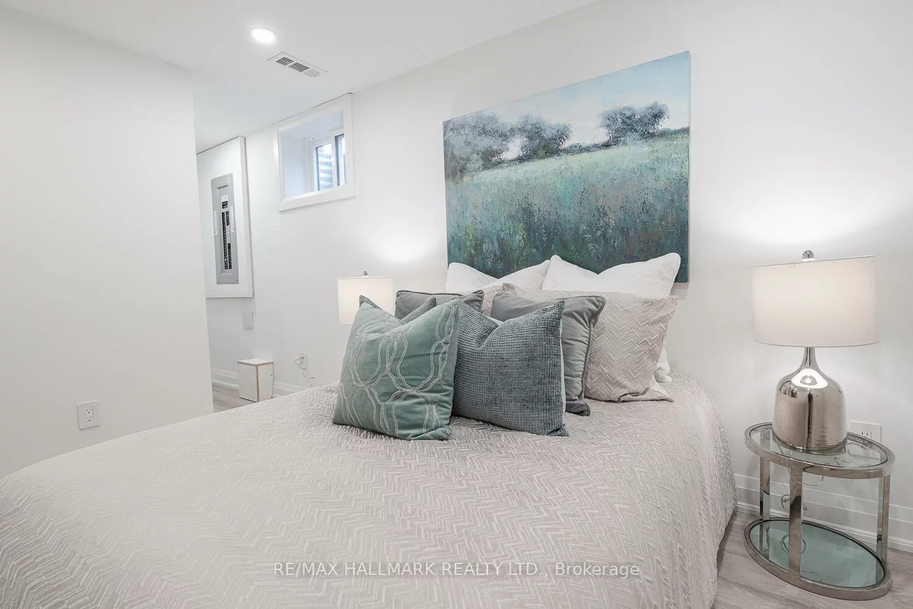 106, Woodpark, Huron Heights-Leslie Valley, Newmarket