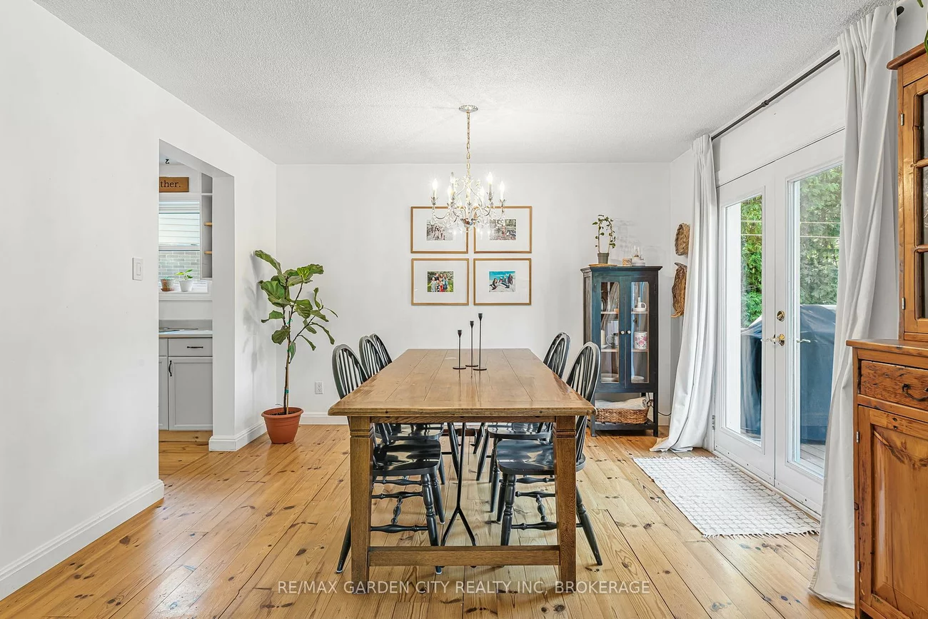 672, Irwin, Huron Heights-Leslie Valley, Newmarket