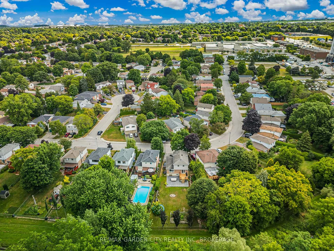 672, Irwin, Huron Heights-Leslie Valley, Newmarket