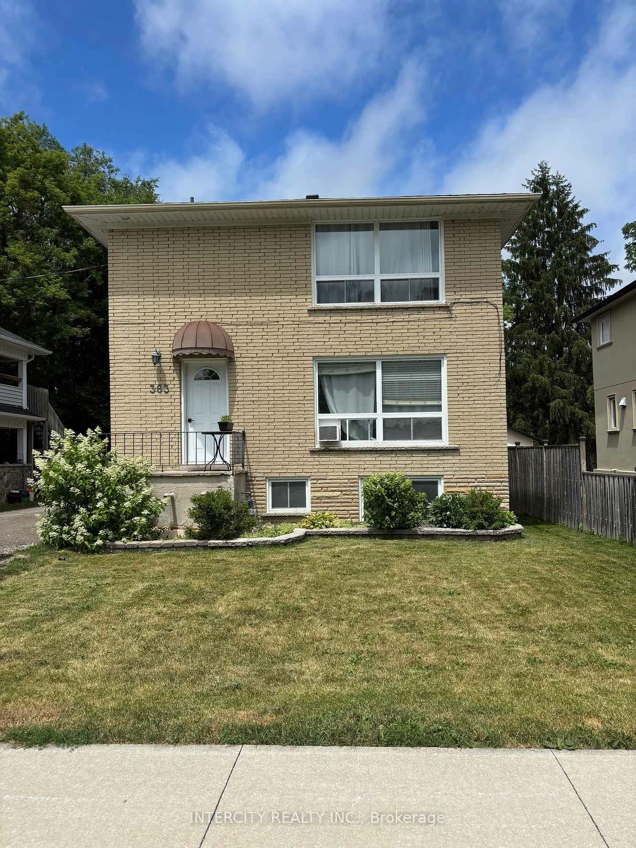 363, Andrew, Central Newmarket, Newmarket