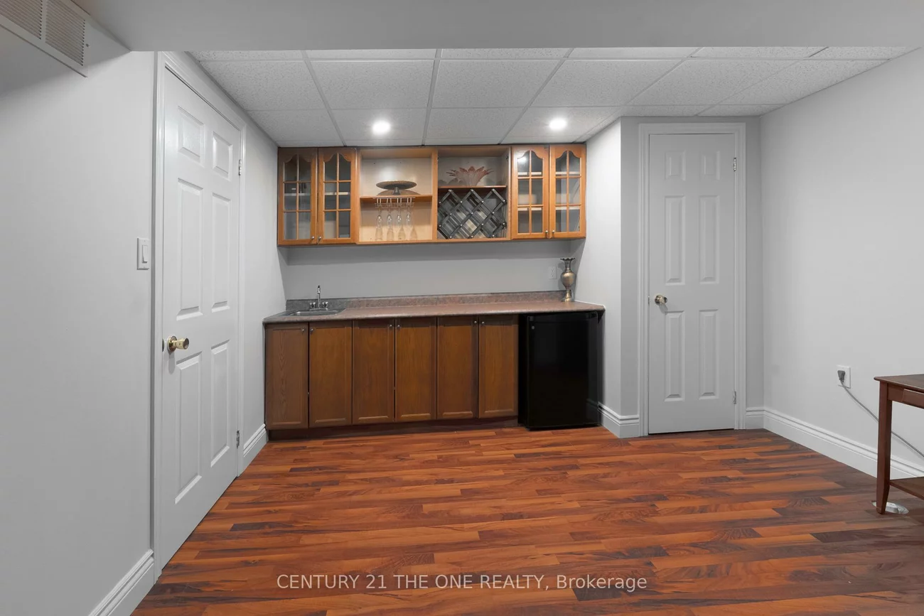 971, Leslie Valley, Huron Heights-Leslie Valley, Newmarket