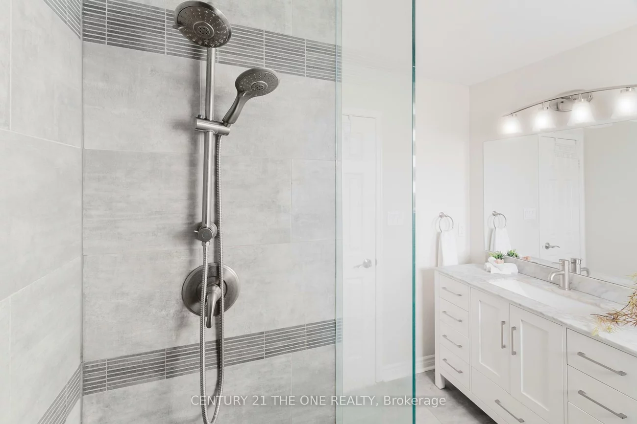 971, Leslie Valley, Huron Heights-Leslie Valley, Newmarket