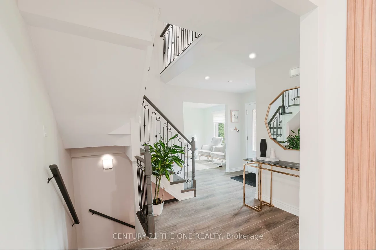 971, Leslie Valley, Huron Heights-Leslie Valley, Newmarket