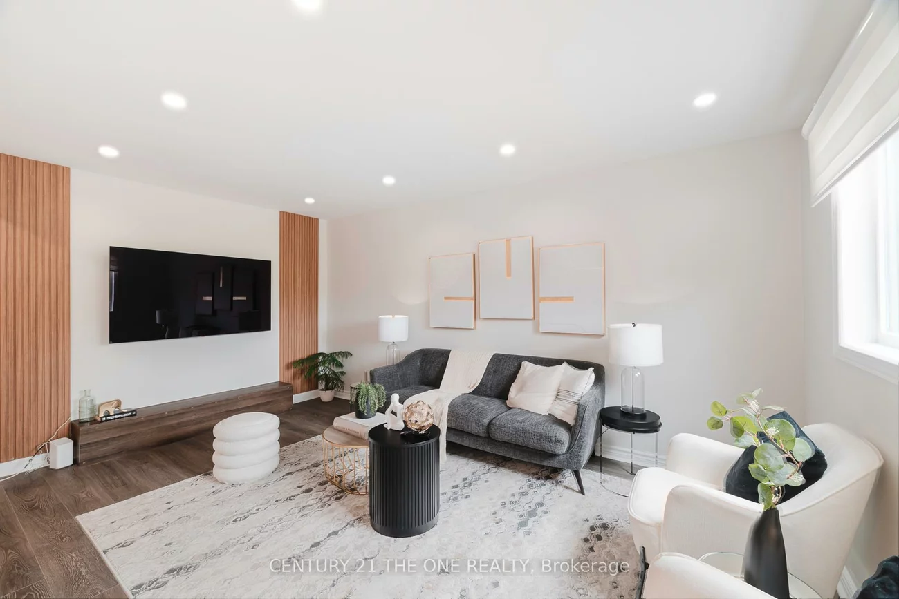 971, Leslie Valley, Huron Heights-Leslie Valley, Newmarket