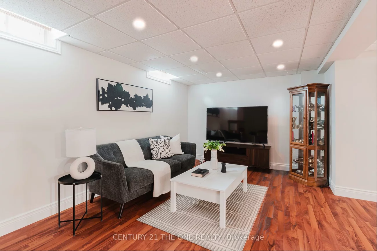 971, Leslie Valley, Huron Heights-Leslie Valley, Newmarket