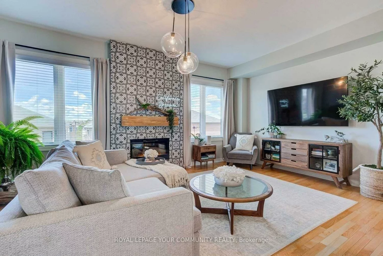 56, Allure, Woodland Hill, Newmarket