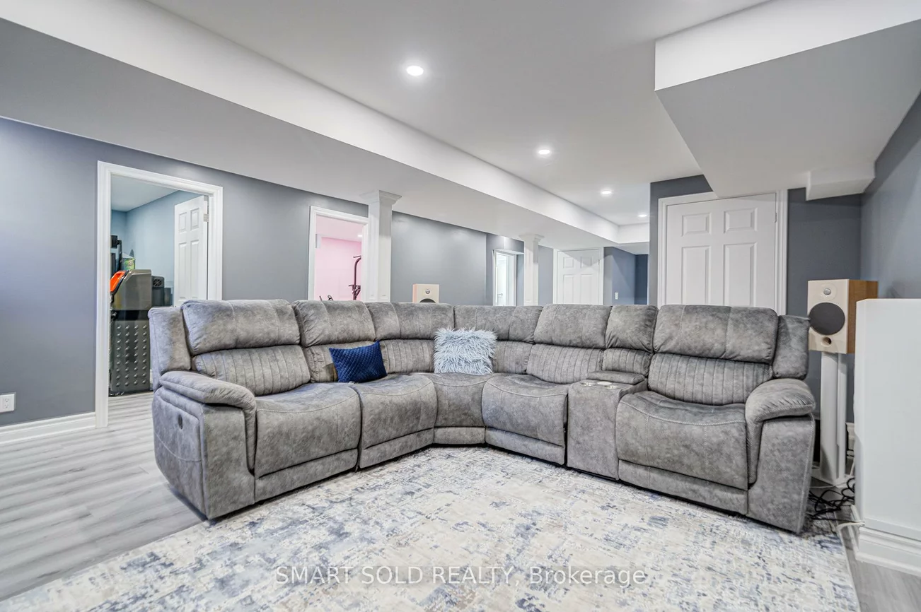 713, Prest, Woodland Hill, Newmarket