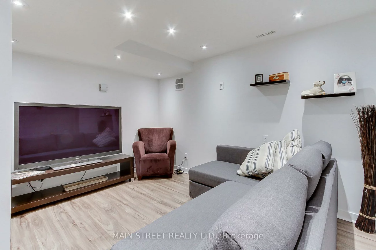 228, Warner, Summerhill Estates, Newmarket