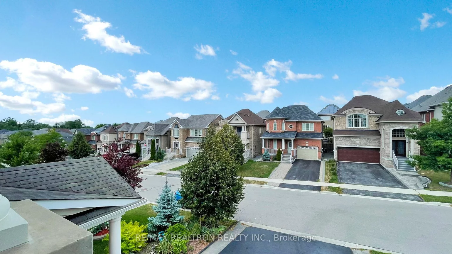 475, Kwapis, Woodland Hill, Newmarket