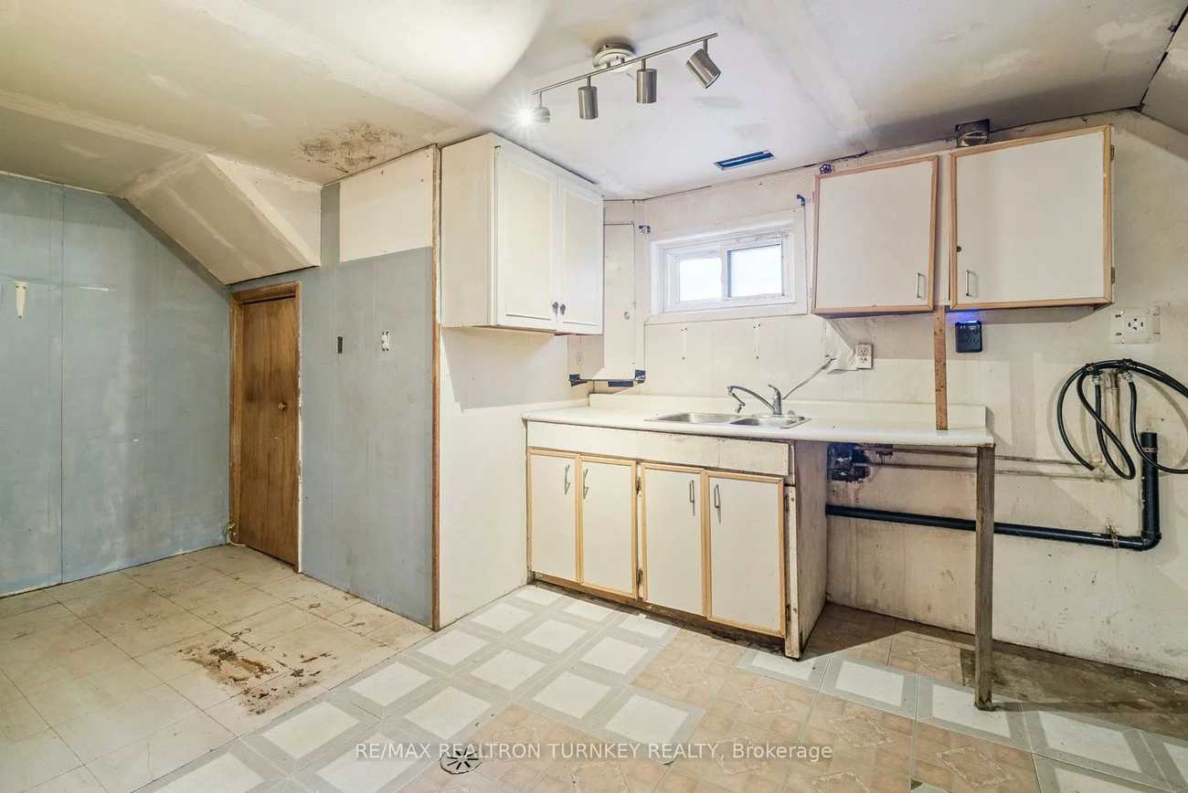 176, Cherrywood, Bristol-London, Newmarket