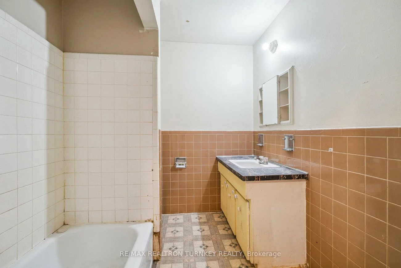 176, Cherrywood, Bristol-London, Newmarket