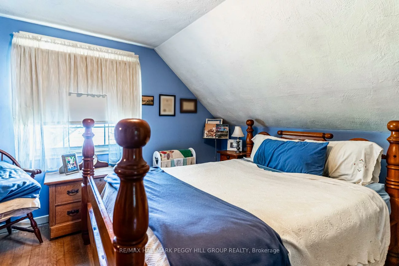 306, Cawthra, Central Newmarket, Newmarket