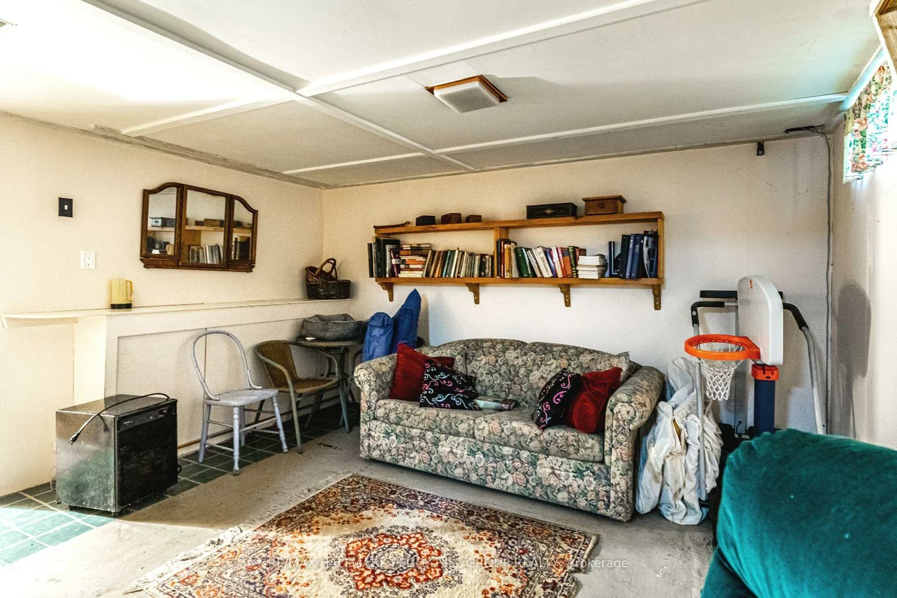 306, Cawthra, Central Newmarket, Newmarket
