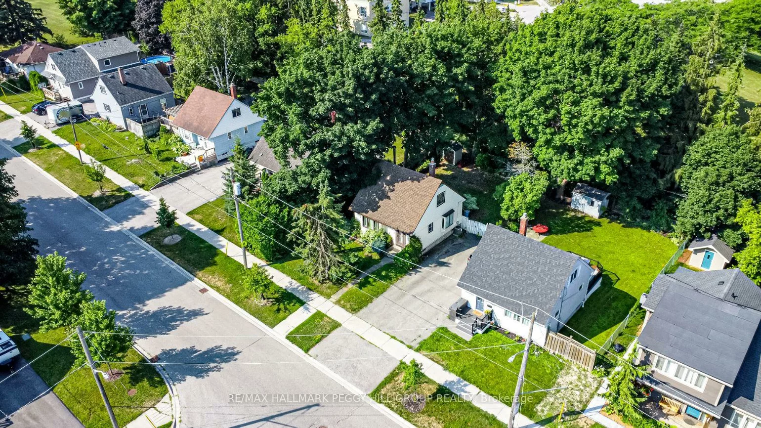 306, Cawthra, Central Newmarket, Newmarket