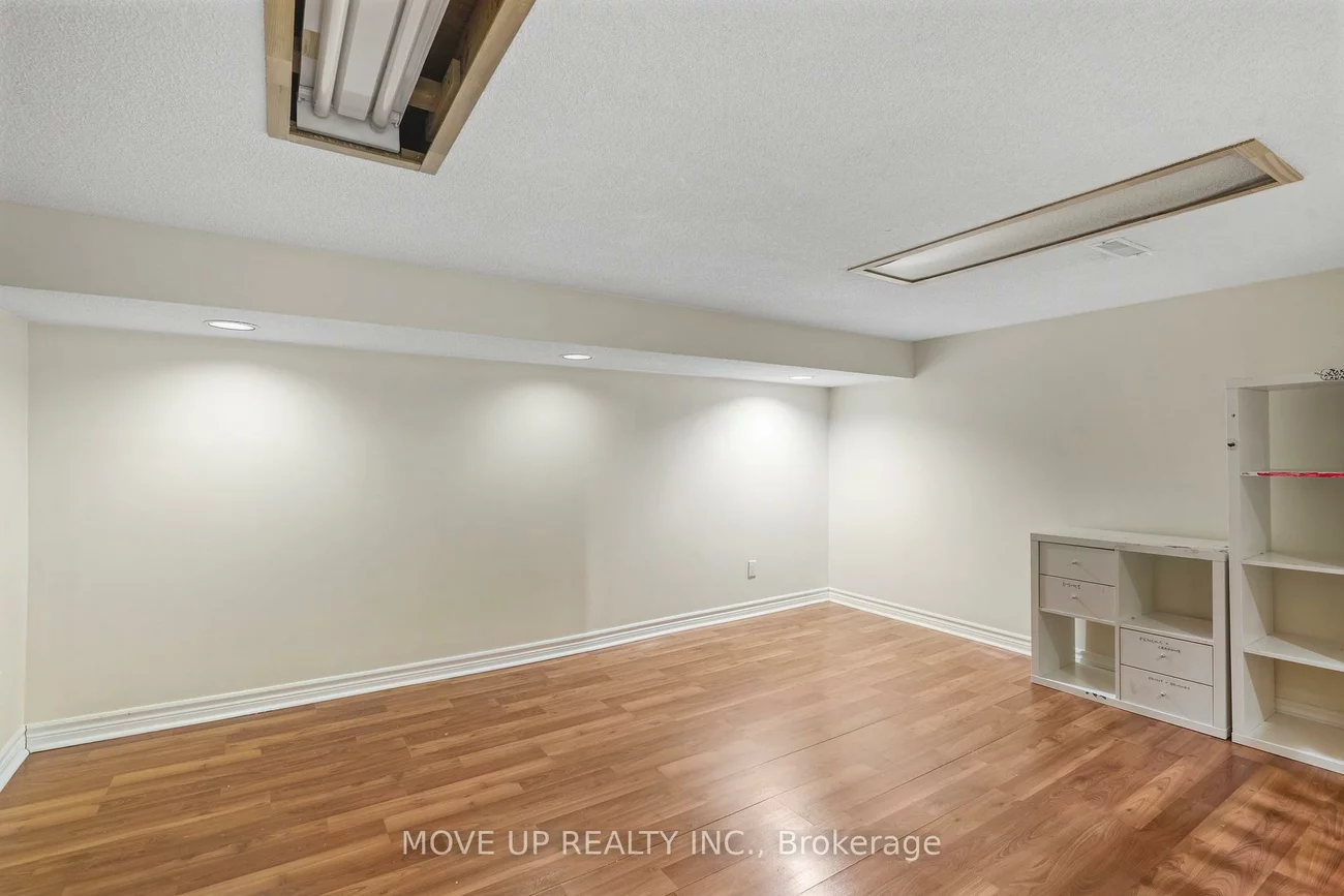 785, Pam, Huron Heights-Leslie Valley, Newmarket