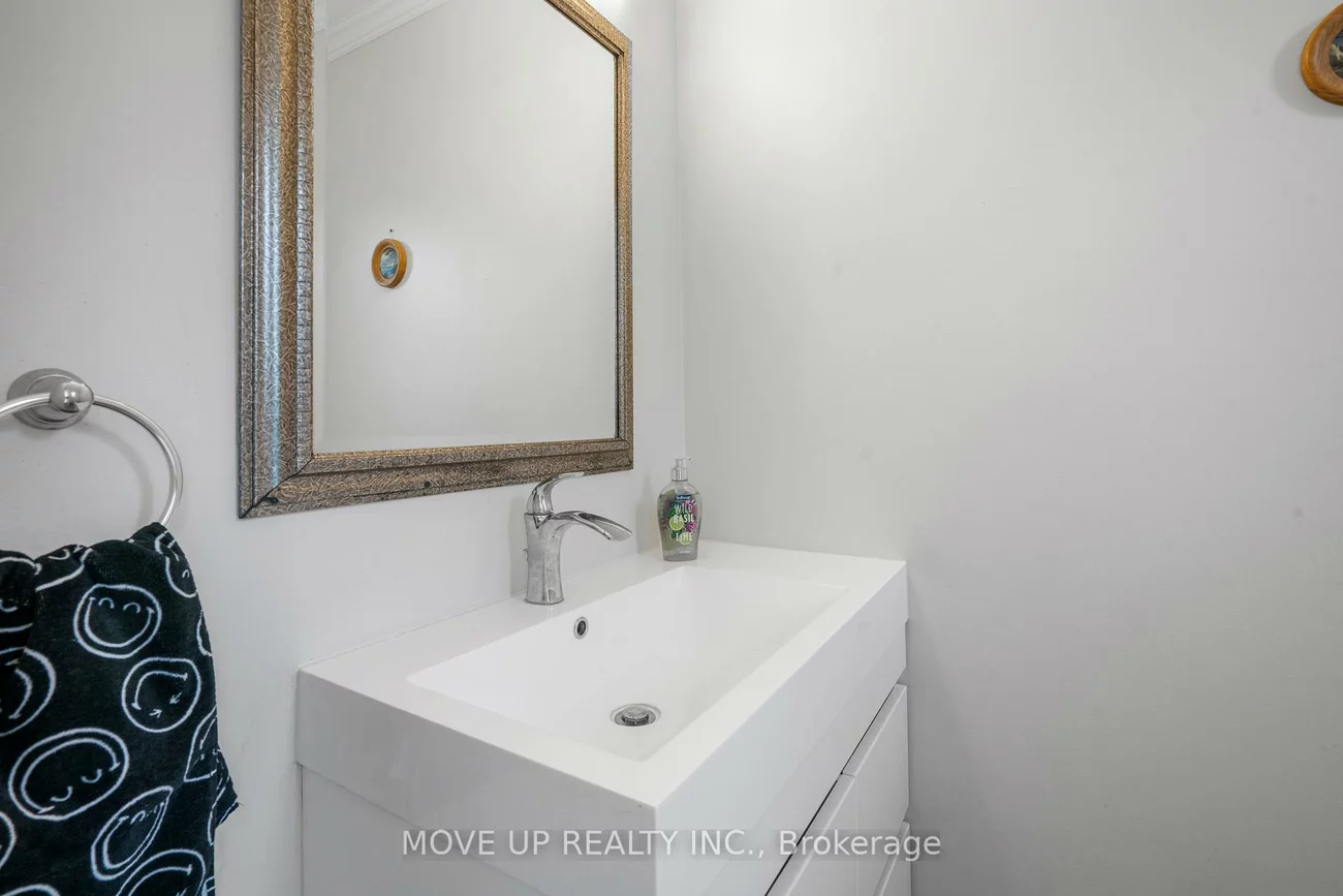 785, Pam, Huron Heights-Leslie Valley, Newmarket