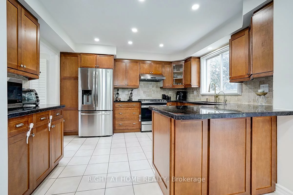 191, Kensit, Armitage, Newmarket