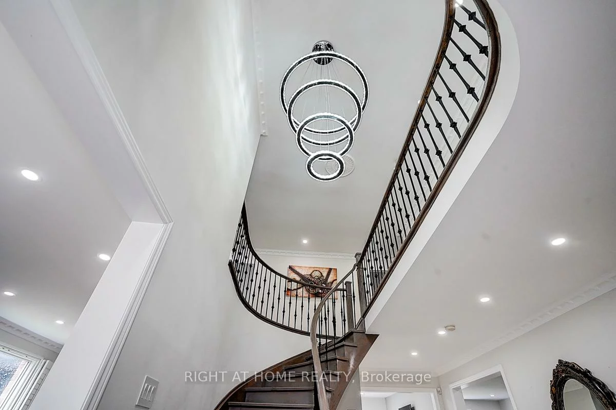 191, Kensit, Armitage, Newmarket