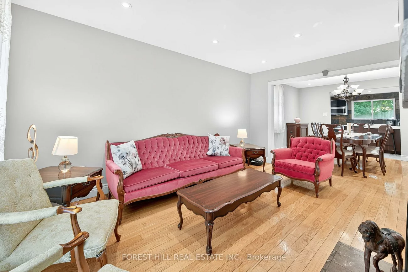 104, Armitage, Central Newmarket, Newmarket