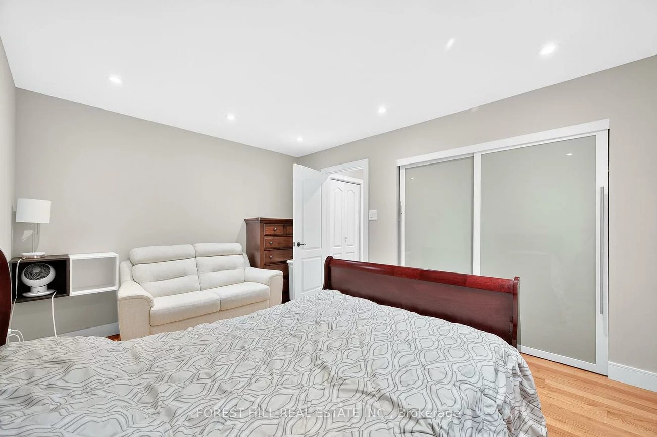 104, Armitage, Central Newmarket, Newmarket