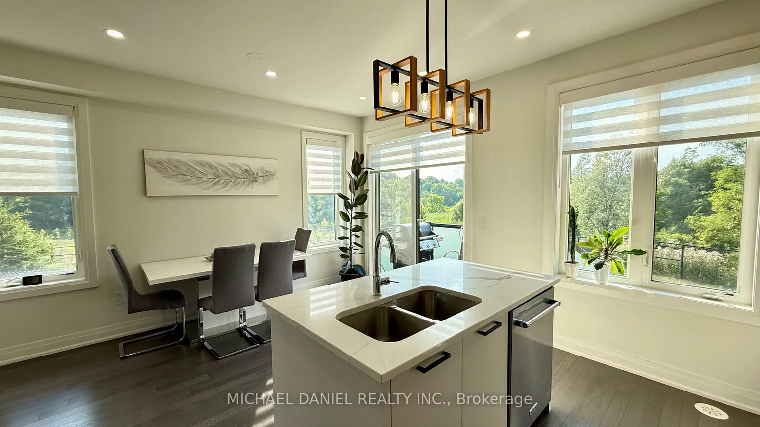 571, New England, Summerhill Estates, Newmarket