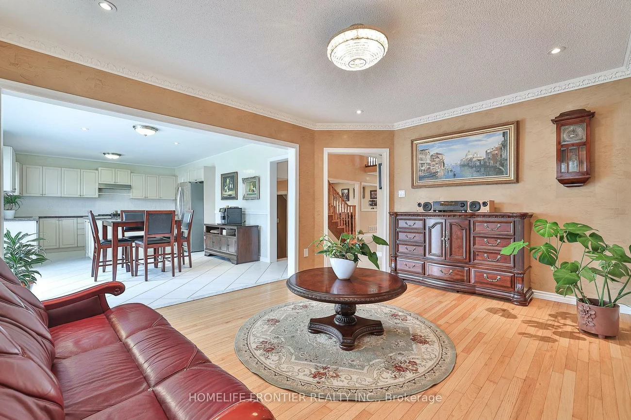 110, Red River, Woodland Hill, Newmarket