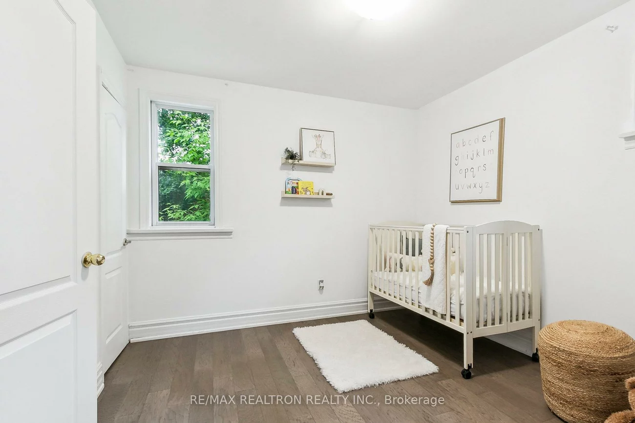 426, Eagle, Central Newmarket, Newmarket