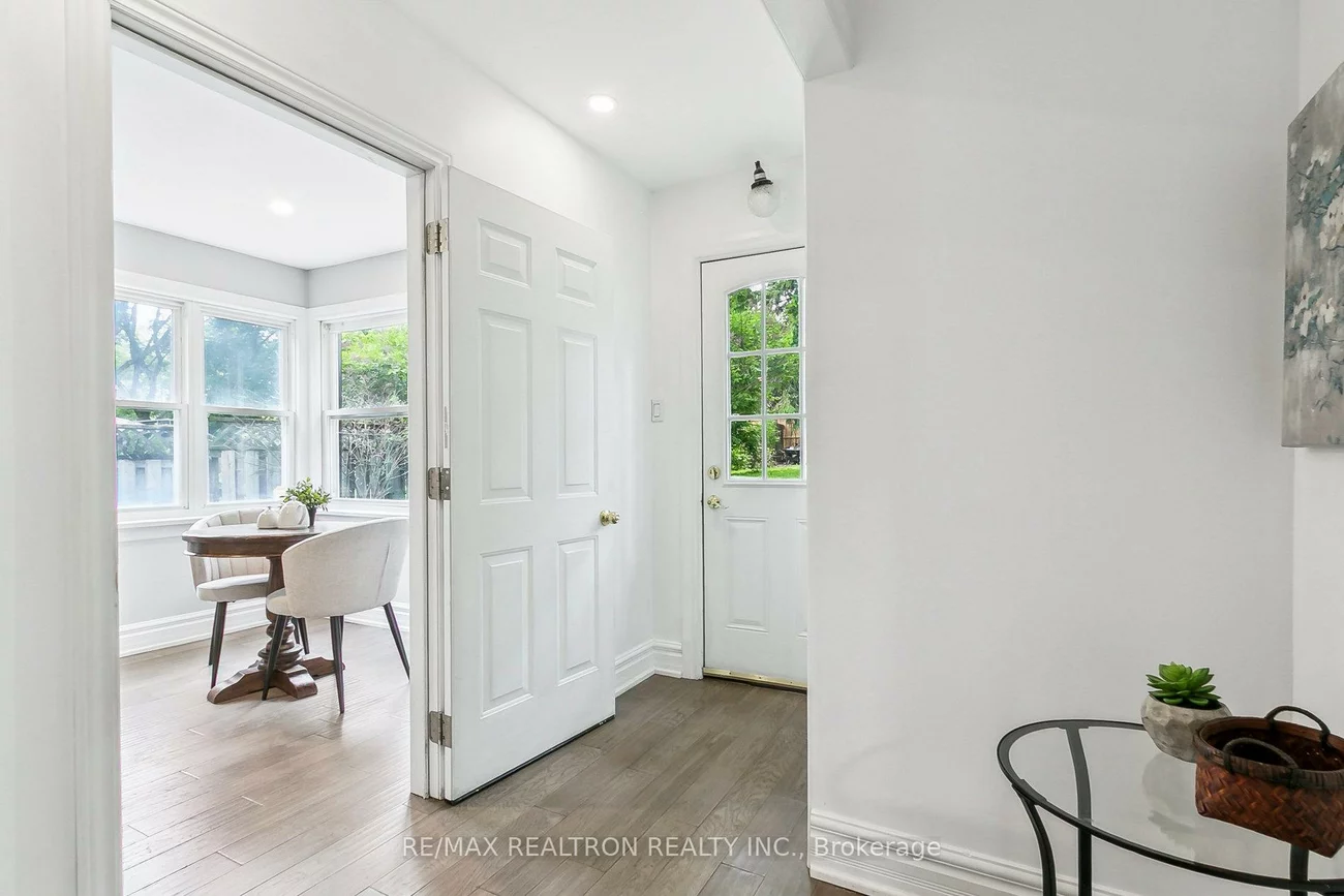 426, Eagle, Central Newmarket, Newmarket