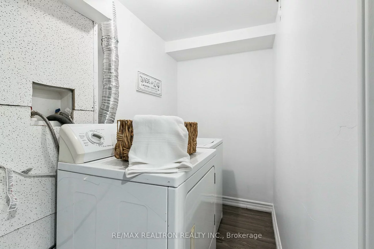 426, Eagle, Central Newmarket, Newmarket